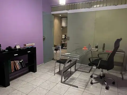 Oficina en alquiler en Monte Castro