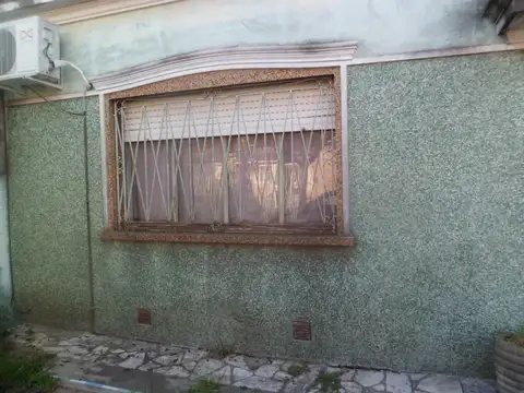 Casa en Venta en Moron Sur, USD 121.500