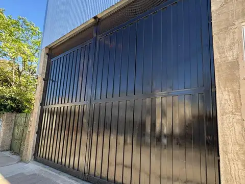 Galpon en Alquiler 25  mts Frente