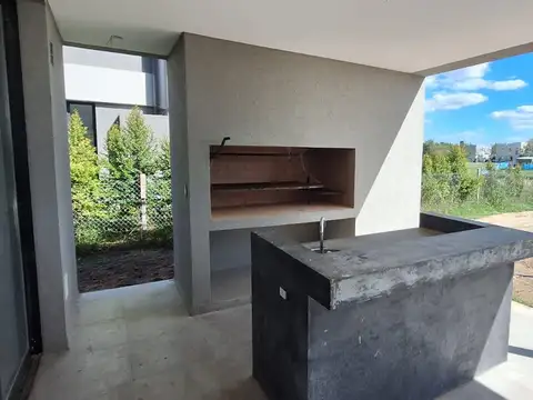 Casa En Venta a la laguna, San Matías, Escobar