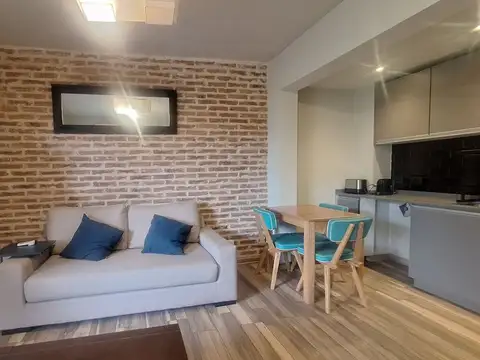 Departamento en Alquiler con 1 cocheras