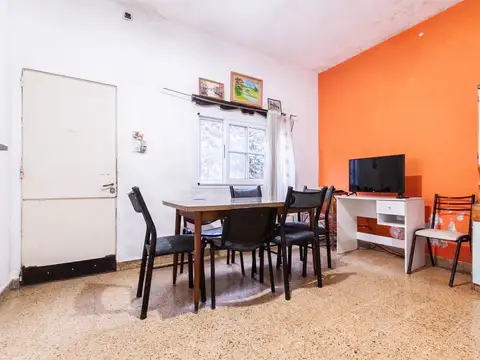 Depto Tipo Casa en Venta en Villa Dominico, USD 45.000