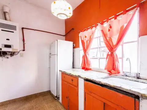 Depto Tipo Casa en Venta 51 años