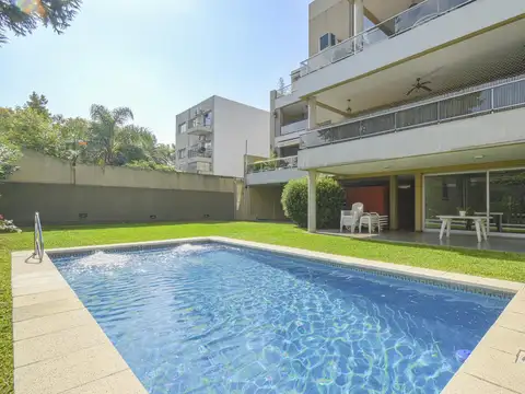 Departamento en Venta con 3 cocheras