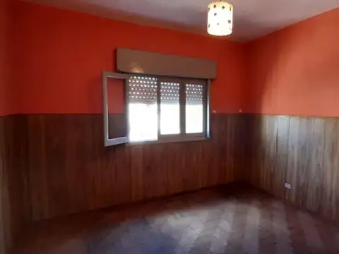 Casa en Venta en Lomas De Zamora, USD 185.000