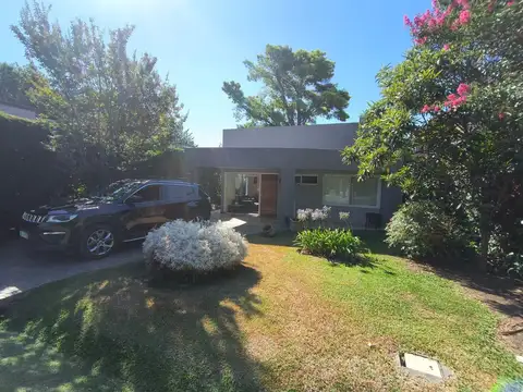 Casa en Alquiler Temporal en Moreno, USD 3.000