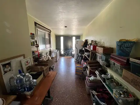 Venta casa 4 amb, cochera, jardin, quincho Quilmes