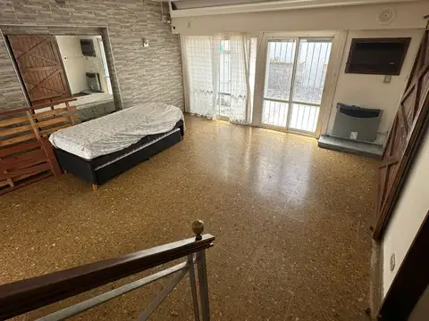 Depto Tipo Casa en Venta de 4 ambientes