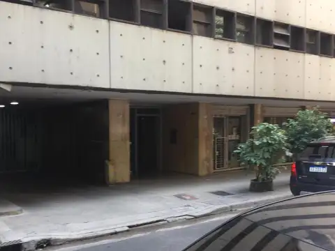 Cochera doble Microcentro excelente oportunidad venta posibilidad de renta viamonte 853