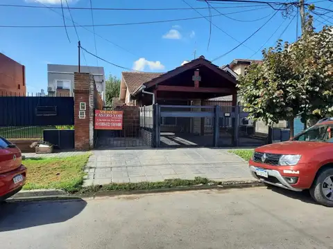 Juan Maria Gutierrez 4400