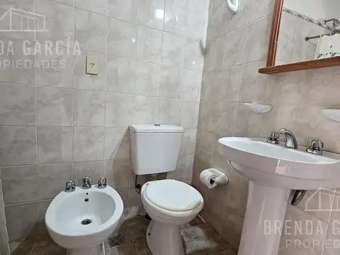 HERNANDEZ ENTRE BERNARD Y ARTIGAS