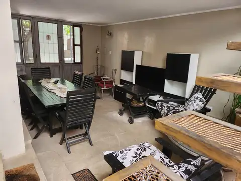 Depto Tipo Casa en Venta con 1 cocheras