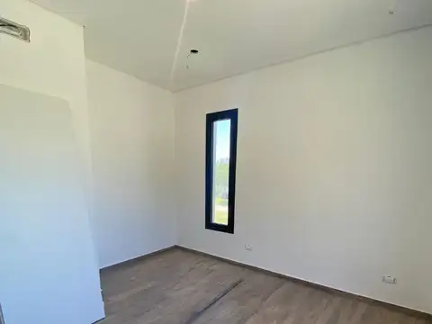 Santo Tomas- Mariano Acosta 3098