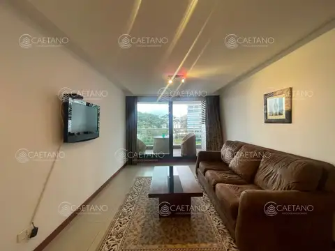 Venta apartamento 1 dormitorio y medio sobre Roosevelt Punta del Este
