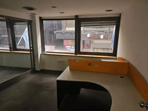 Oficina en alquiler en Microcentro 179 m2 con cochera