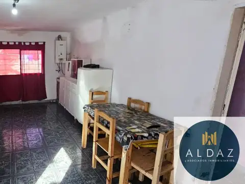 Casa 5 ambientes con 2 baños