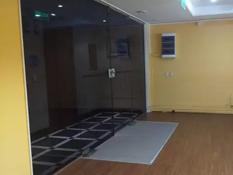 Oficina en Alquiler 40 años