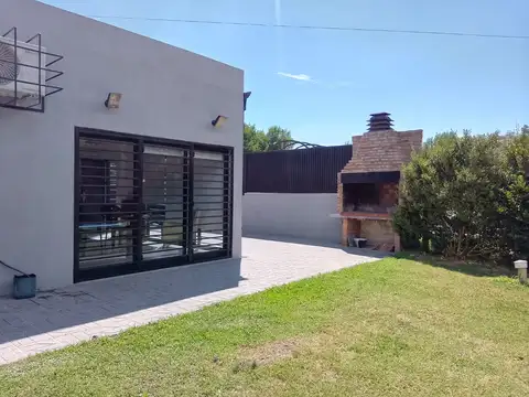 MONOAMBIENTE EN ALQUILER - VILLA ELISA LA PLATA