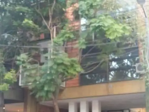 Charlone 1000, Piso 2