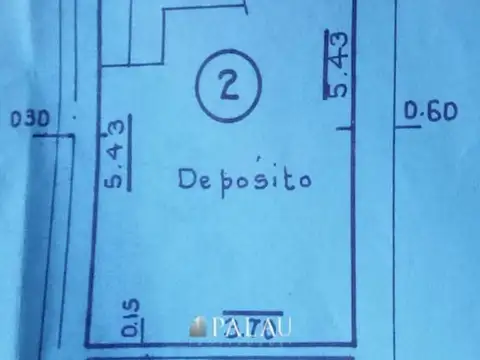 Precio + IVA - Local comercial con amplia vidriera