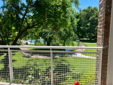 Monseñor Larumbe 3100 , Piso 1