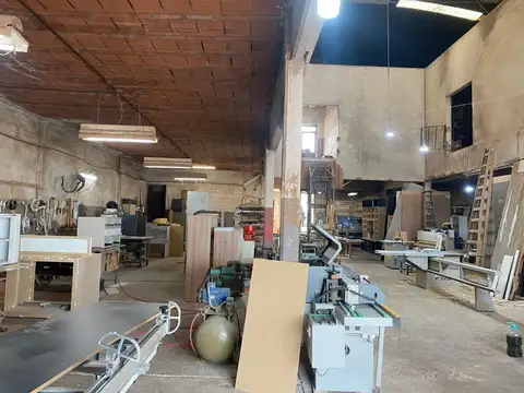 Galpon en Venta en Luis Guillon, USD 240.000