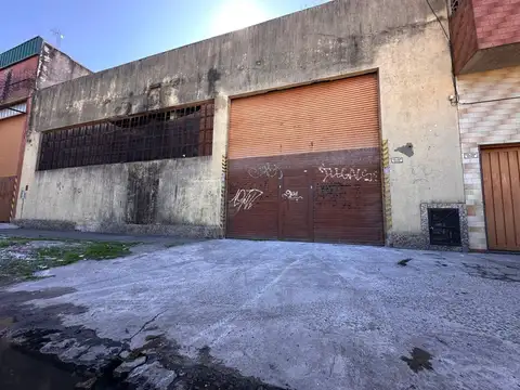 Venta Galpon, local comercial y depto Loma Hermosa