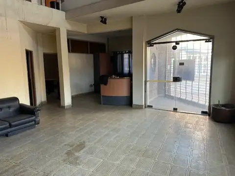 AVDA. DEL LIBERTADOR 1900