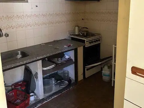 Local en Venta Via Púb.