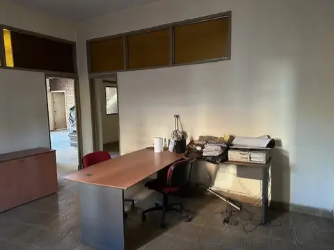 LOCAL COMERCIAL EN ESQUINA