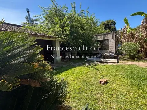 Lote en venta con pileta Villa Udaondo