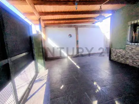 Casa 4 ambientes con 1 baño