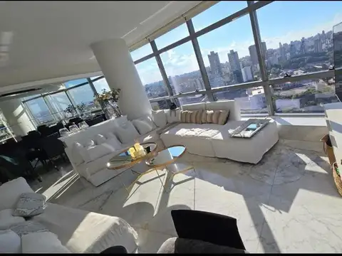 Departamento en Alquiler de 4 ambientes