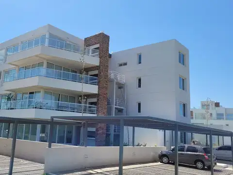 Departamento en Alquiler con 1 cocheras