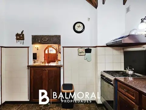 Avda. del Olimpo 300