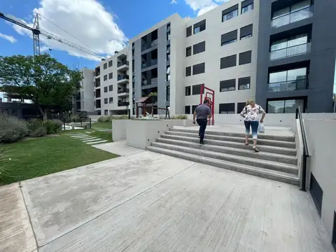 Hipólito Vieytes 1300