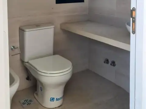 CASA EN VENTA 4 AMB BARRIO LARES DE CANNING-