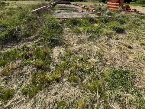 lote parque ventania   1687,5  mts  alambrado  con perforacion  y  platea