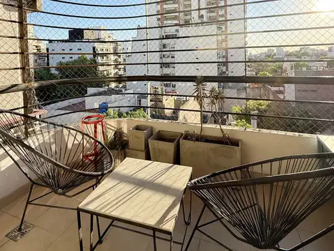 Excelente Semipiso de 2 Ambientes a mts. del Parque Chacabuco.