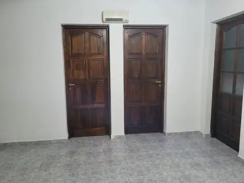 Depto Tipo Casa 6 ambientes con 1 baño
