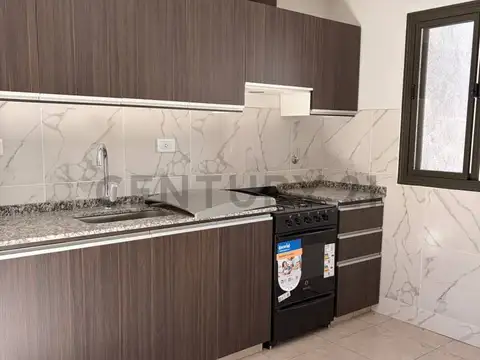 Departamento en Alquiler en Carrodilla, $ 800.000