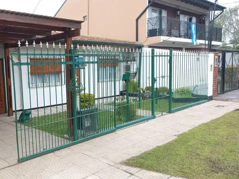 Casa en Venta en Paso Del Rey, USD 110.000