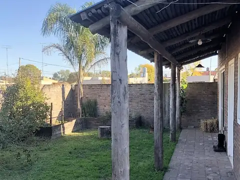 VENTA | Amplio galpón con vivienda