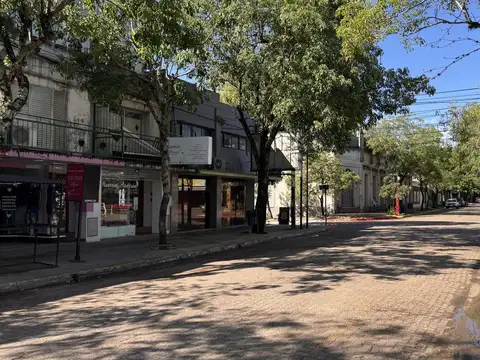 Local en Venta 40 años