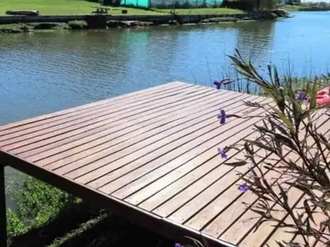 Casa en Venta en El Canton, USD 360.000