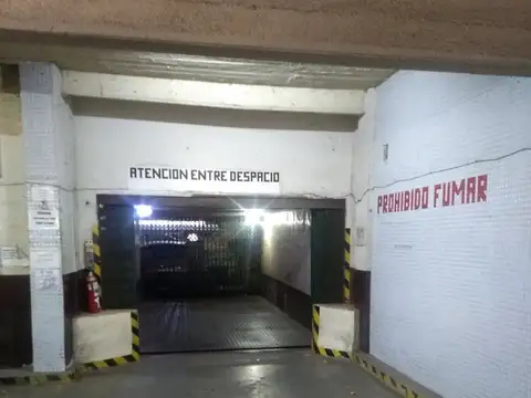 Cochera en venta por Florida