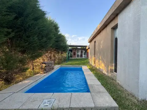VENTA CASA EN BARRIO CERRADO LOGARITMO