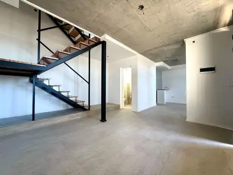 DUPLEX DE 2 DORMITORIOS EN VENTA. TERRAZA.COCHERA