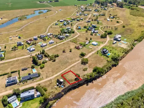 Terreno en Venta en Oliveros, USD 20.000