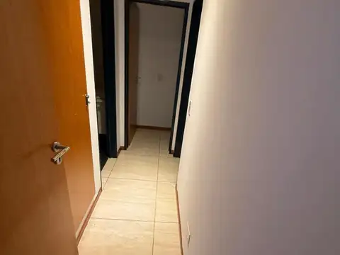 Depto en Alquiler-  3 amb con balcón y garage. V Ballester.